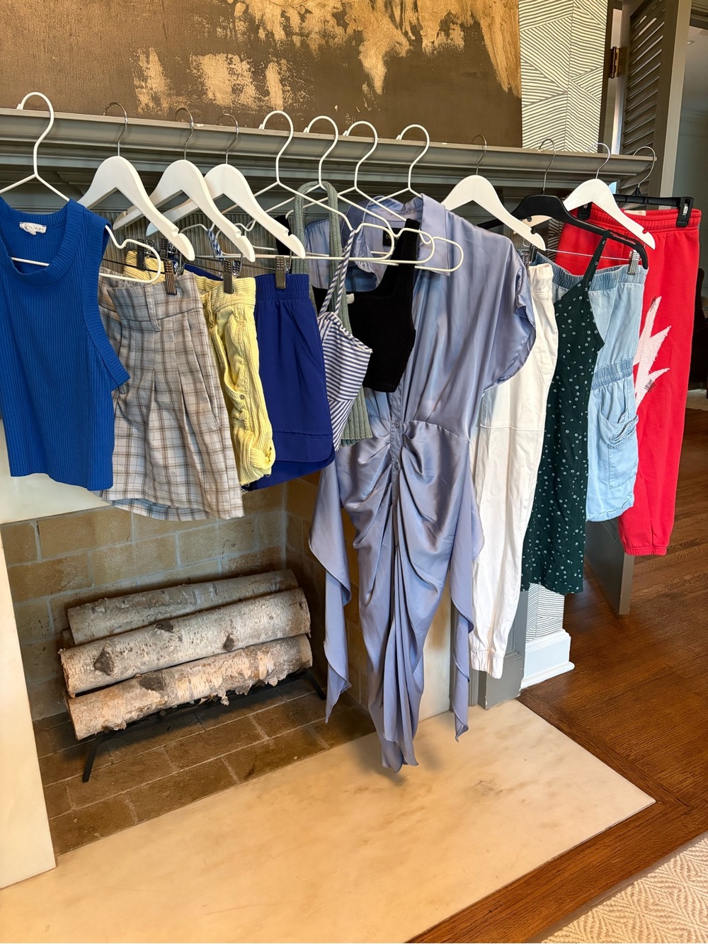Lot of young women’s clothing - sizes xxs-s